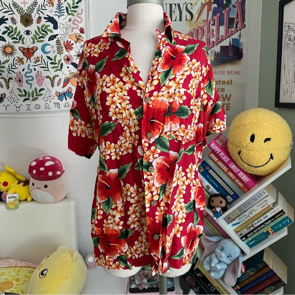 Hawaiian floral button up - Picture 1 of 5